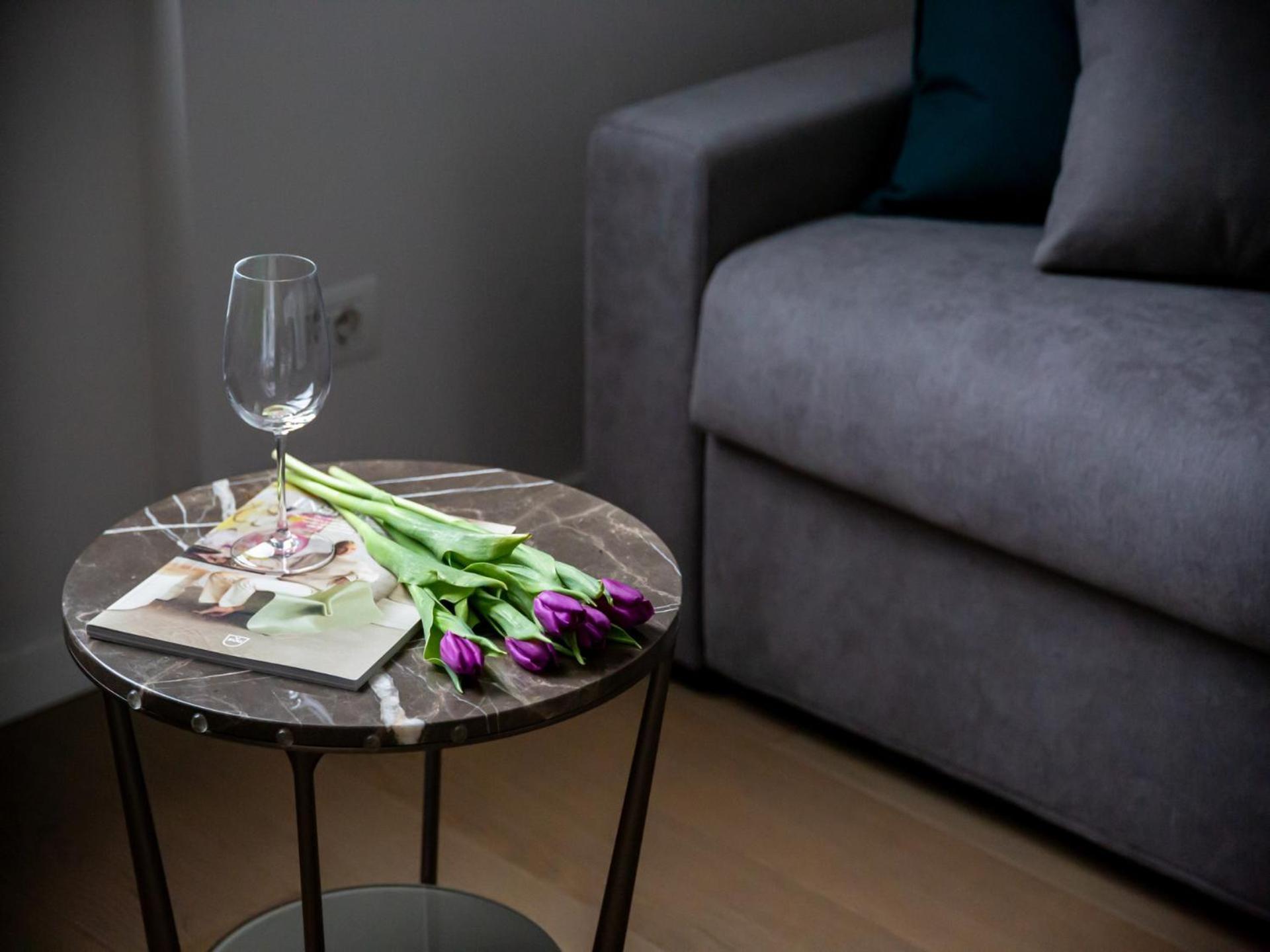 The Best Rent - One-Bedroom Apartment In Moscova Milan Bagian luar foto