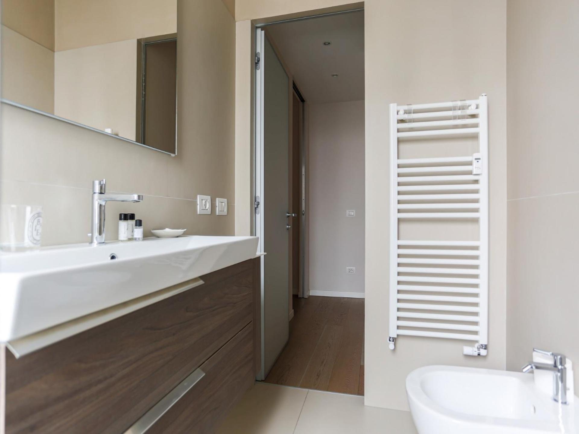 The Best Rent - One-Bedroom Apartment In Moscova Milan Bagian luar foto