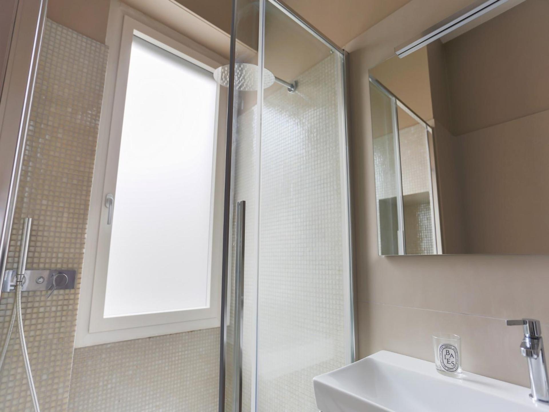 The Best Rent - One-Bedroom Apartment In Moscova Milan Bagian luar foto